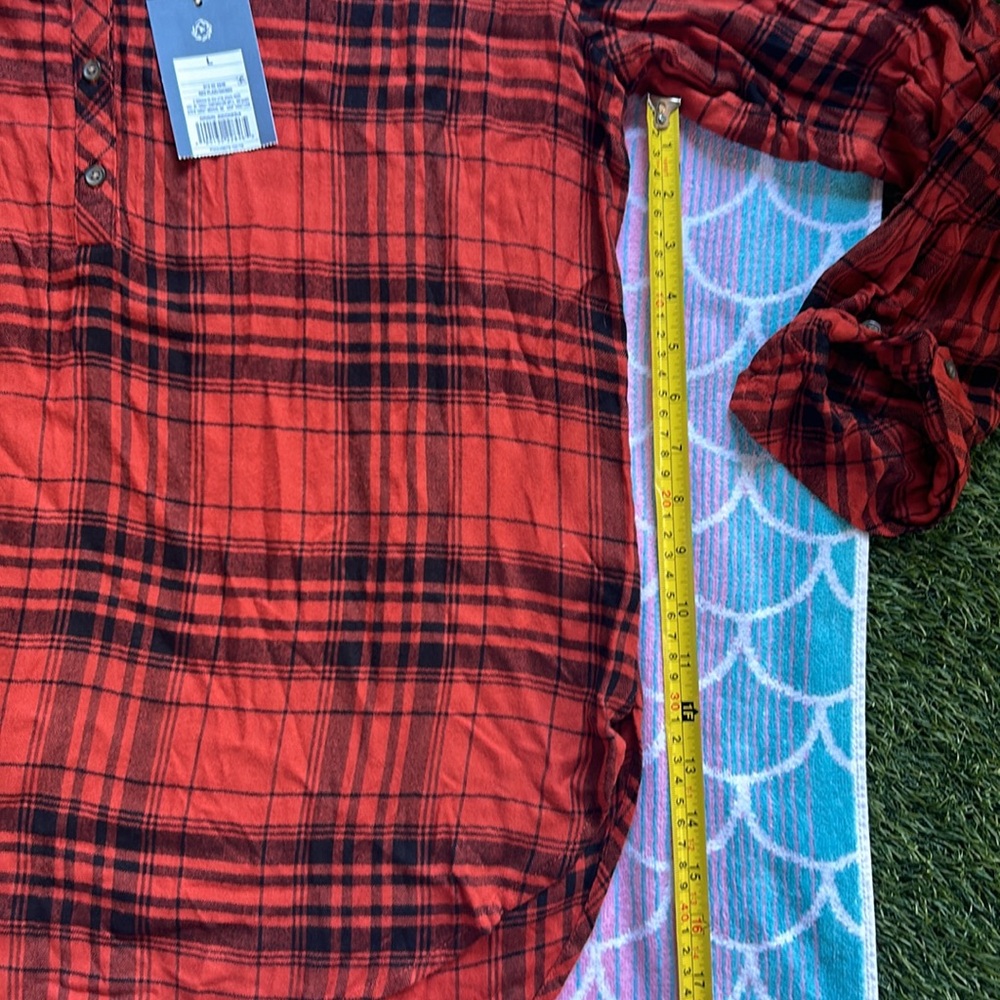 Universal Thread half buttons long sleeve dress shirt - Picture 11 of 13